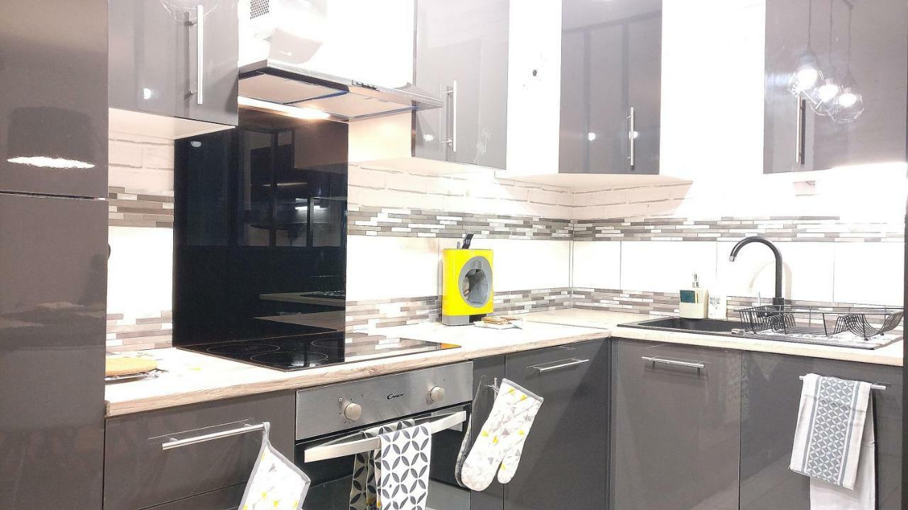 Apartamento LesClésDuBonheur, 47m2-Terrasse privative&Parking-RER B TGV 10min-Orly 20min by B4W Massy  Exterior foto